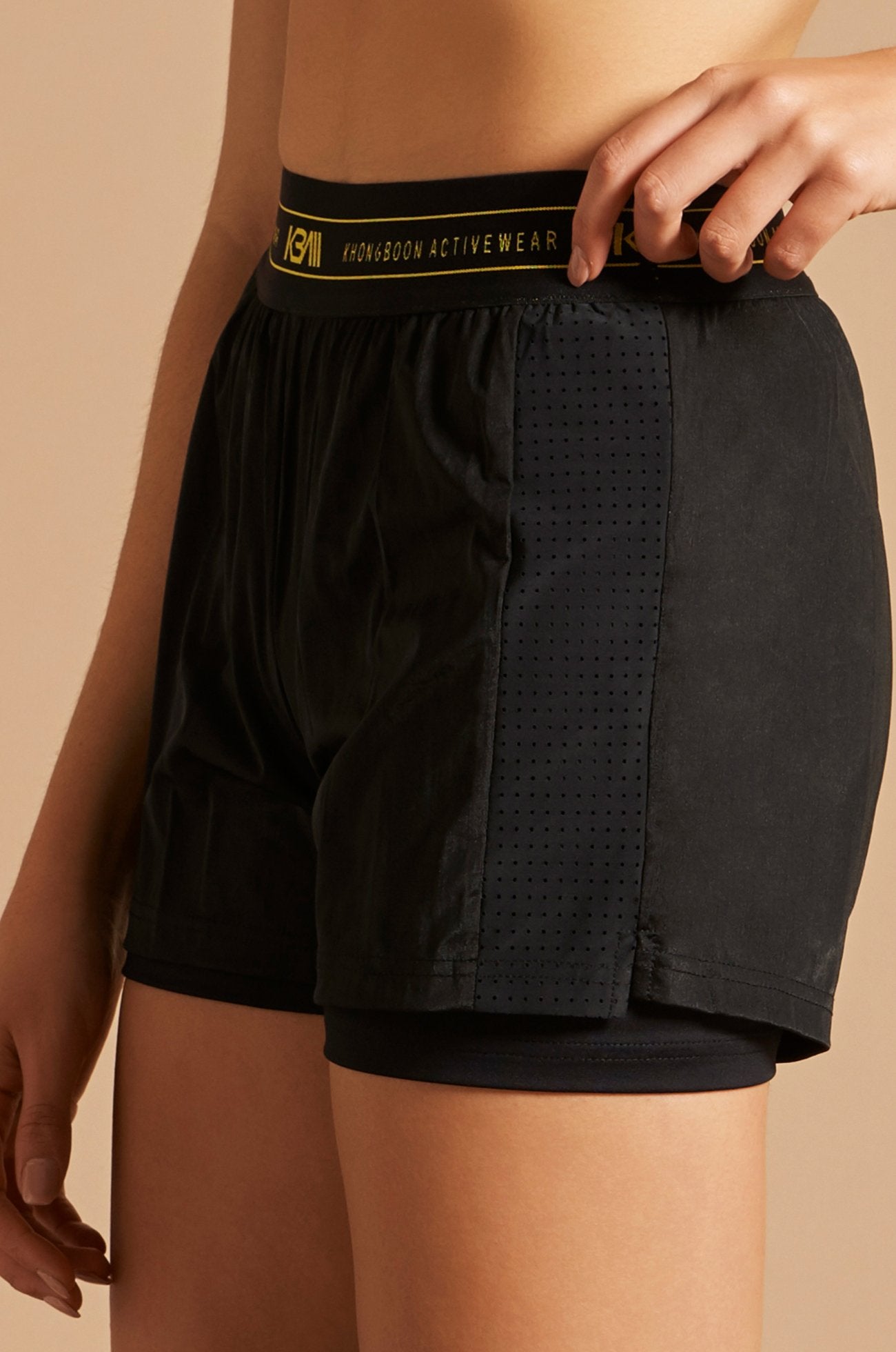 FREE MOVEMENT ULTIMATE SHORTS BLACK 2 in 1